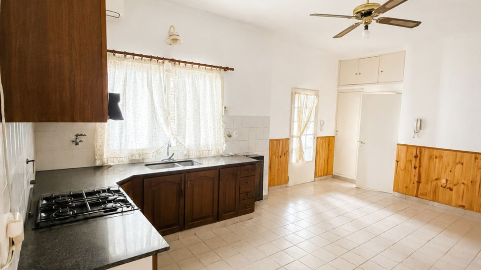 1522 Alberdi, Bahía Blanca, Buenos Aires, 8000, 2 Bedrooms Bedrooms, 0 ,2 BathroomsBathrooms,Casa,Venta,Alberdi,0,2303