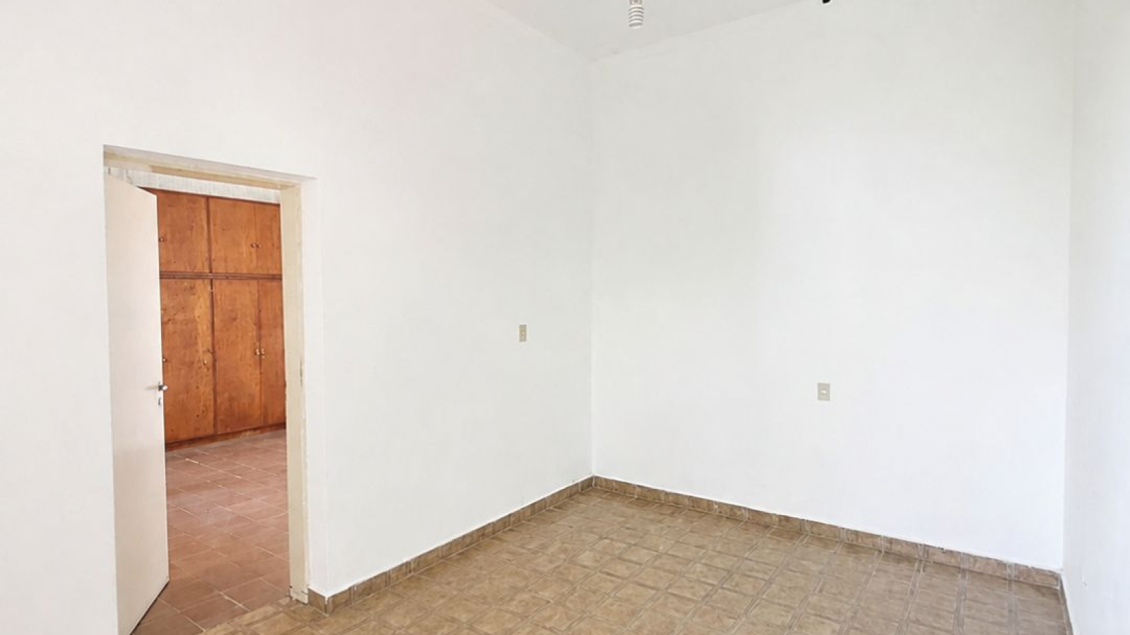 1522 Alberdi, Bahía Blanca, Buenos Aires, 8000, 2 Bedrooms Bedrooms, 0 ,2 BathroomsBathrooms,Casa,Venta,Alberdi,0,2303