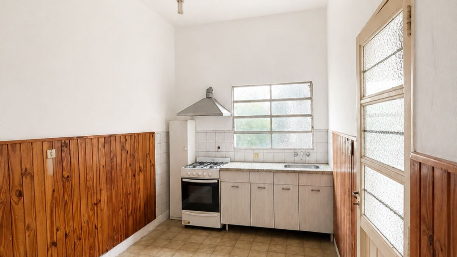 1522 Alberdi, Bahía Blanca, Buenos Aires, 8000, 2 Bedrooms Bedrooms, 0 ,2 BathroomsBathrooms,Casa,Venta,Alberdi,0,2303