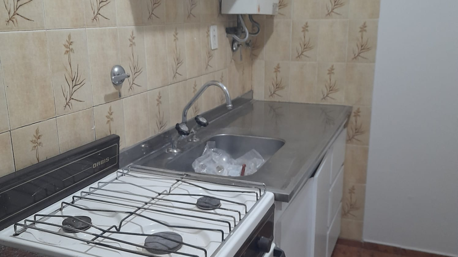 932 Vieytes, Bahia Blanca, Bahia Blanca, Buenos Aires, 8000, 0 , 1 Room Rooms,1 BathroomBathrooms,Departamento,Alquiler,Vieytes ,0,2304