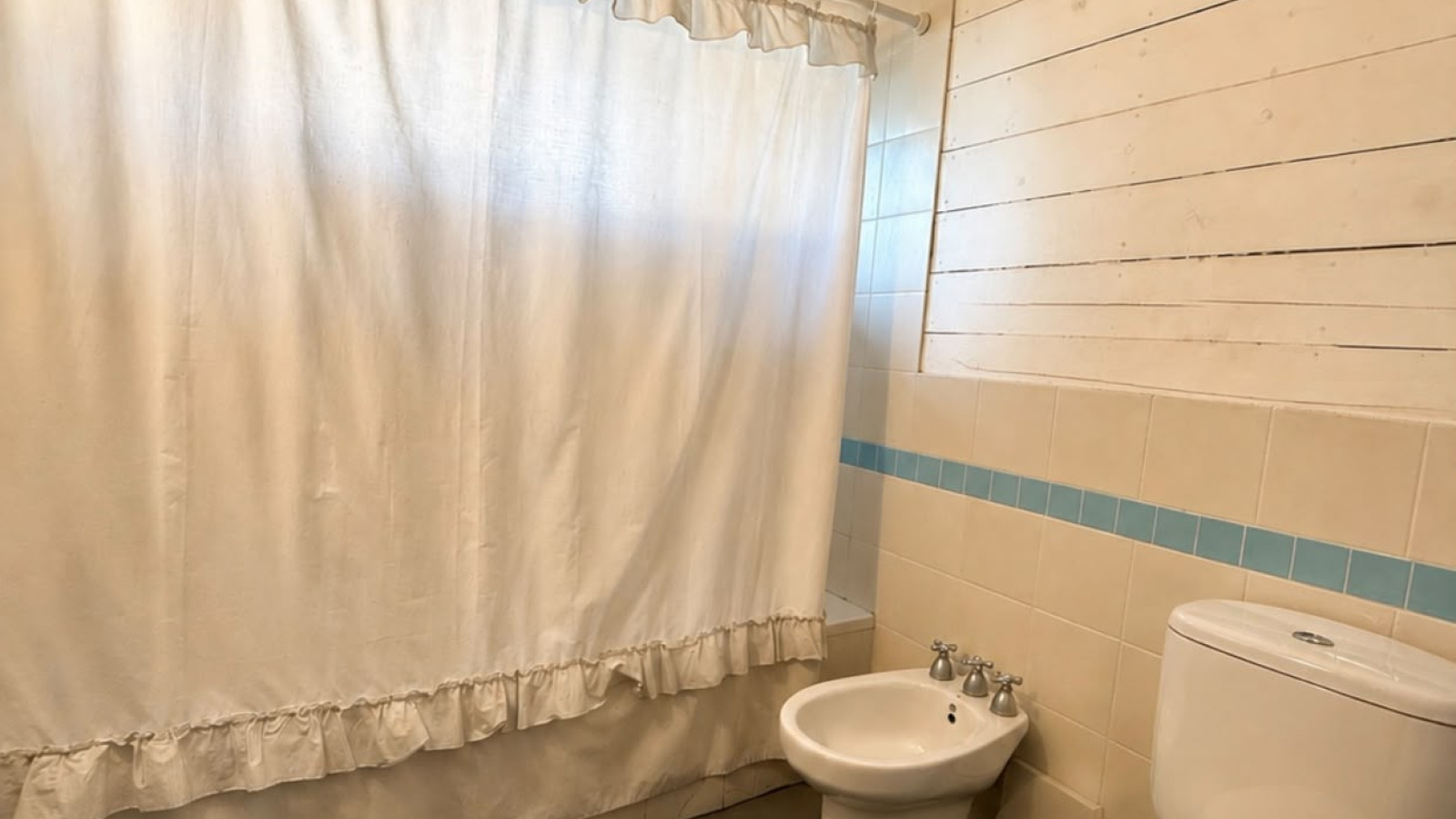 556 Sansot, Monte Hermoso, Buenos Aires, 2 Bedrooms Bedrooms, 3 Rooms Rooms,1 BathroomBathrooms,Casa,Alquiler temporario,Sansot,0,2305