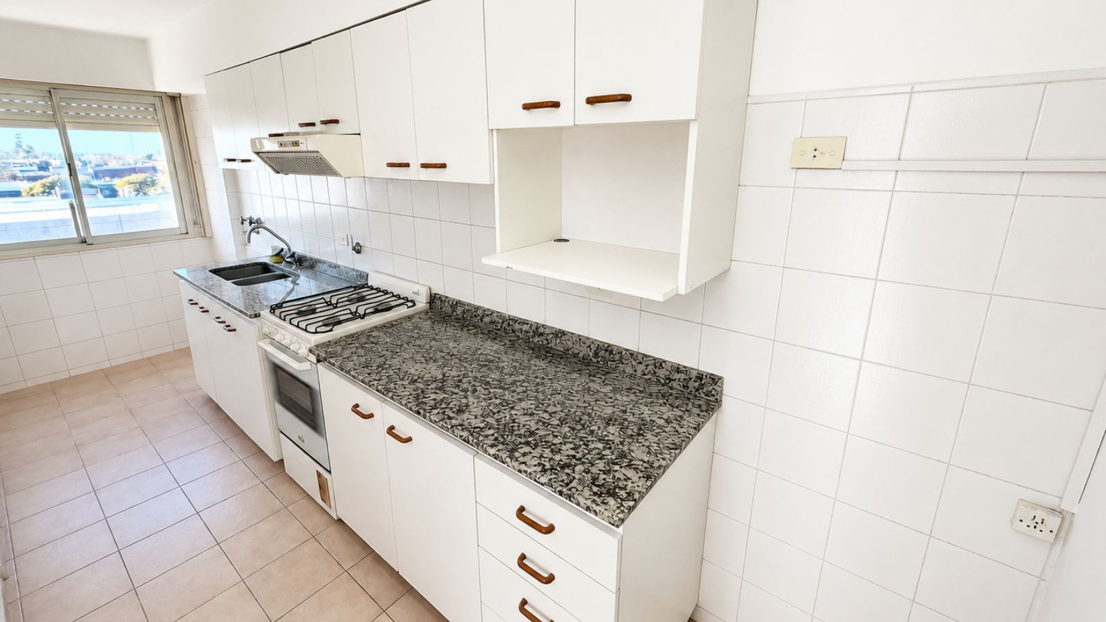 244 General Paz, Bahía Blanca, Buenos Aires, 8000, 1 Bedroom Bedrooms, 2 Rooms Rooms,1 BathroomBathrooms,Departamento,Alquiler,General Paz,4,2309