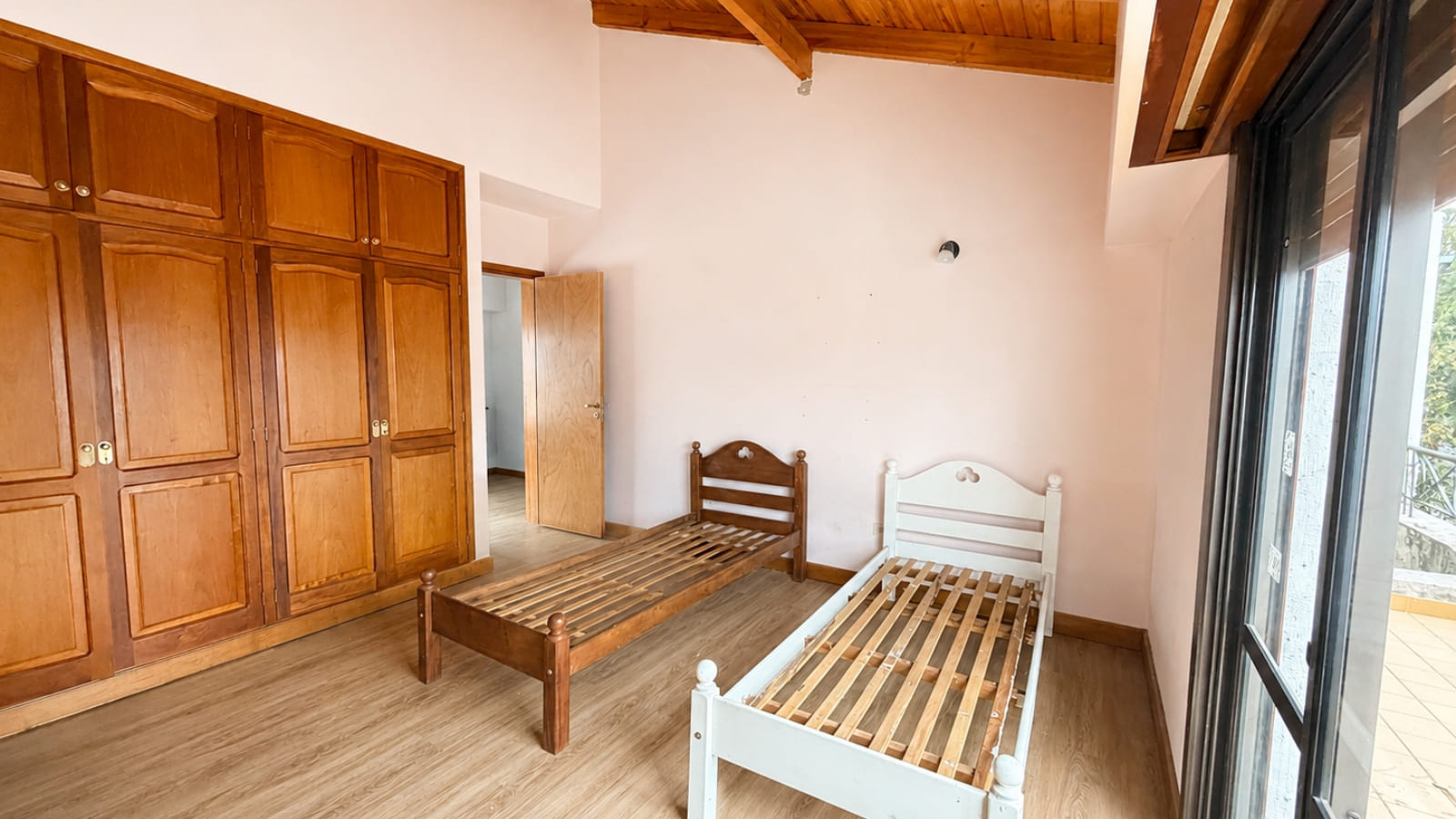 600 Thompson, Bahia Blanca, Buenos Aires, 8000, 3 Bedrooms Bedrooms, 0 ,3 BathroomsBathrooms,Casa,Venta,Thompson ,0,2310