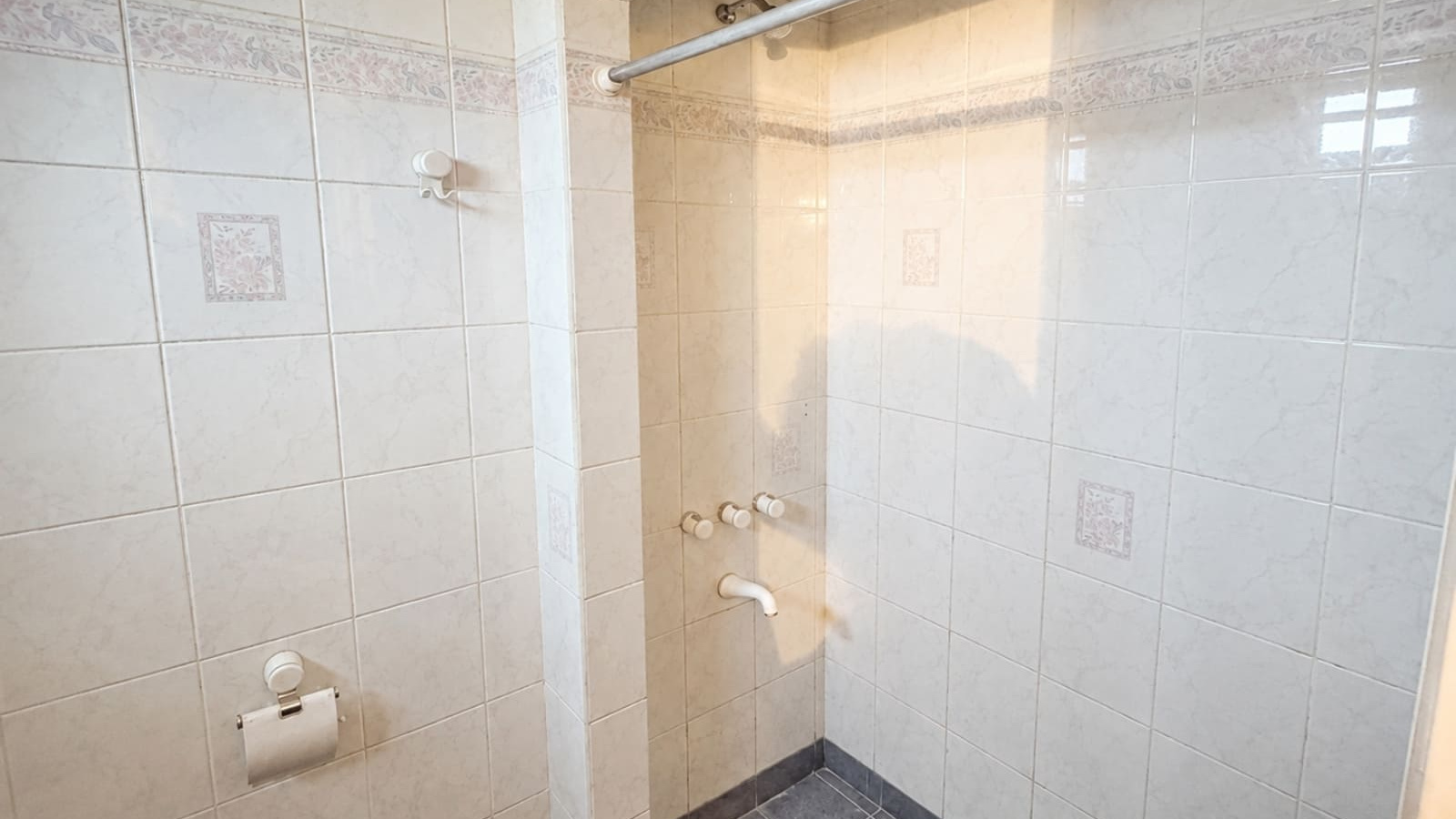 600 Thompson, Bahia Blanca, Buenos Aires, 8000, 3 Bedrooms Bedrooms, 0 ,3 BathroomsBathrooms,Casa,Venta,Thompson ,0,2310