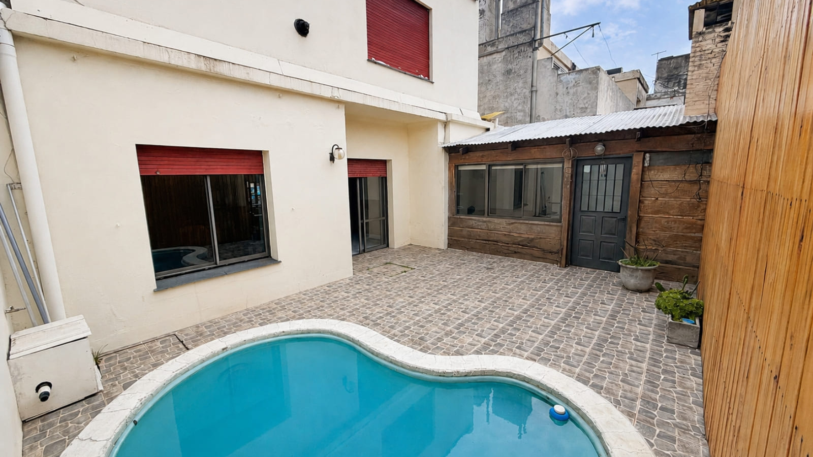 600 Thompson, Bahia Blanca, Buenos Aires, 8000, 3 Bedrooms Bedrooms, 0 ,3 BathroomsBathrooms,Casa,Venta,Thompson ,0,2310
