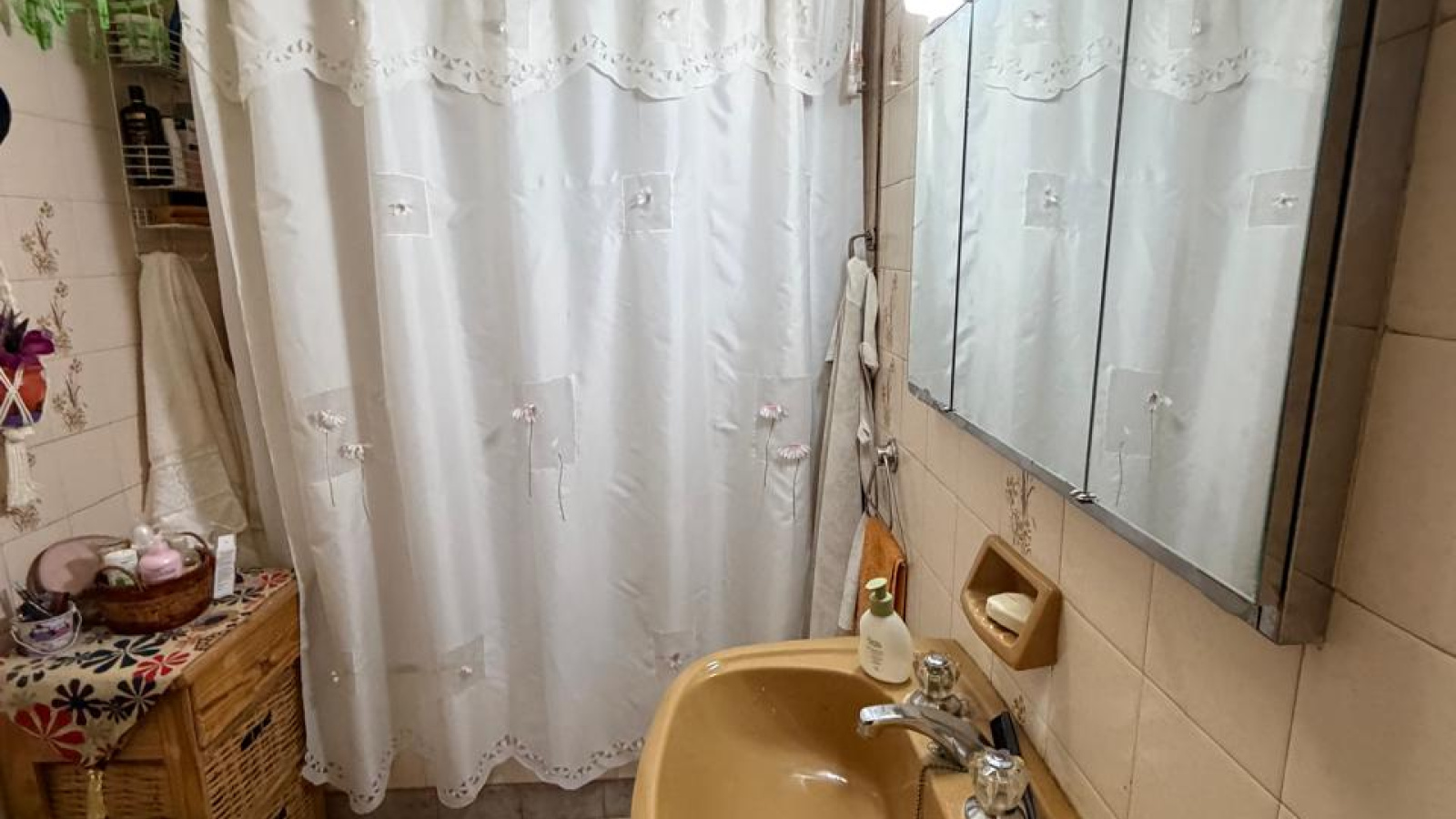 710 Villarino, Bahía Blanca, Buenos Aires, 8000, 3 Bedrooms Bedrooms, 0 ,1 BathroomBathrooms,Casa,Venta,Villarino,0,2317