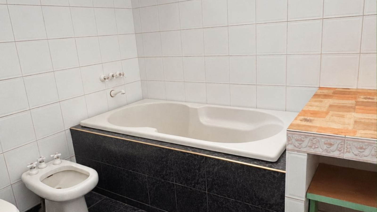 1500 Cuyo, bahia blanca, Buenos Aires, 8000, 3 Bedrooms Bedrooms, 3 Rooms Rooms,2 BathroomsBathrooms,Casa,Venta,Cuyo,0,2320