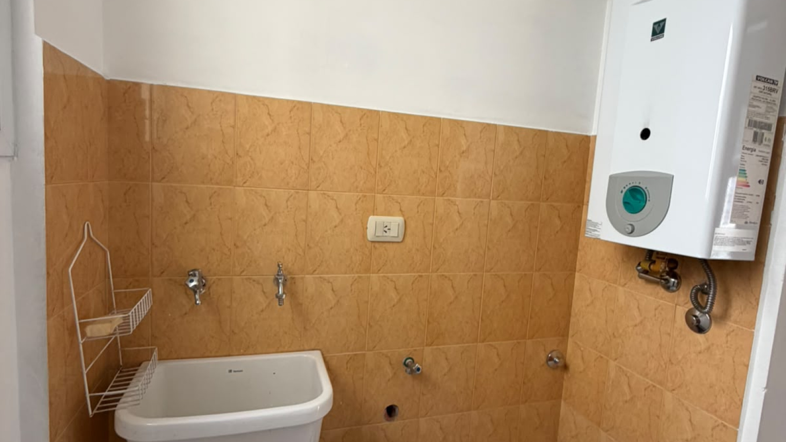 36 Zapiola, Bahia Blanca, Buenos Aires, 8000, 2 Bedrooms Bedrooms, 3 Rooms Rooms,1 BathroomBathrooms,Departamento,Alquiler,Zapiola,2,2336