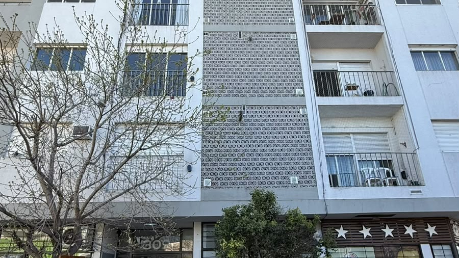 309 Donado, 8000, Bahia Blanca, Buenos Aires, 8000, 3 Bedrooms Bedrooms, 4 Rooms Rooms,2 BathroomsBathrooms,Departamento,Alquiler,Donado,2,2337