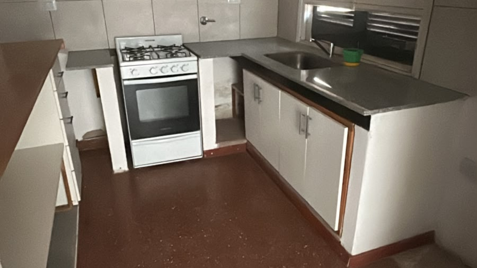 131 Pedro Pico, Bahía Blanca, Buenos Aires, 8000, 3 Bedrooms Bedrooms, 0 ,2 BathroomsBathrooms,Casa,Alquiler,Pedro Pico,0,2343
