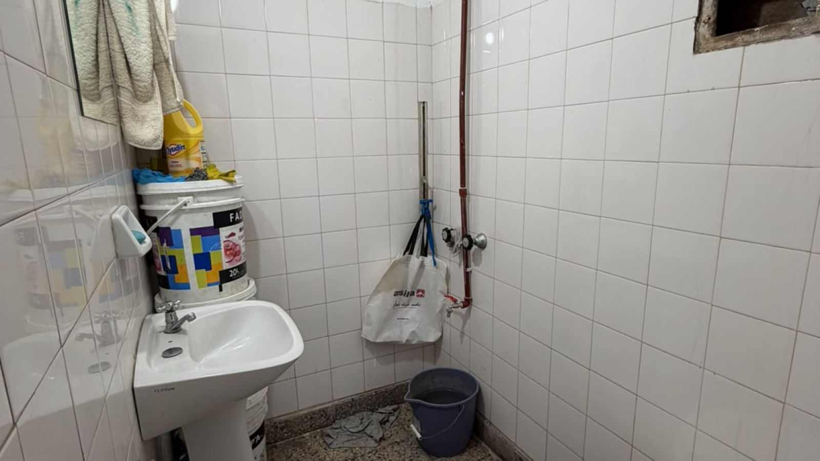 604 Aguado, bahia blanca, Buenos Aires, 8000, 0 , 1 Room Rooms,1 BathroomBathrooms,Local comercial,Alquiler,Aguado,0,2345