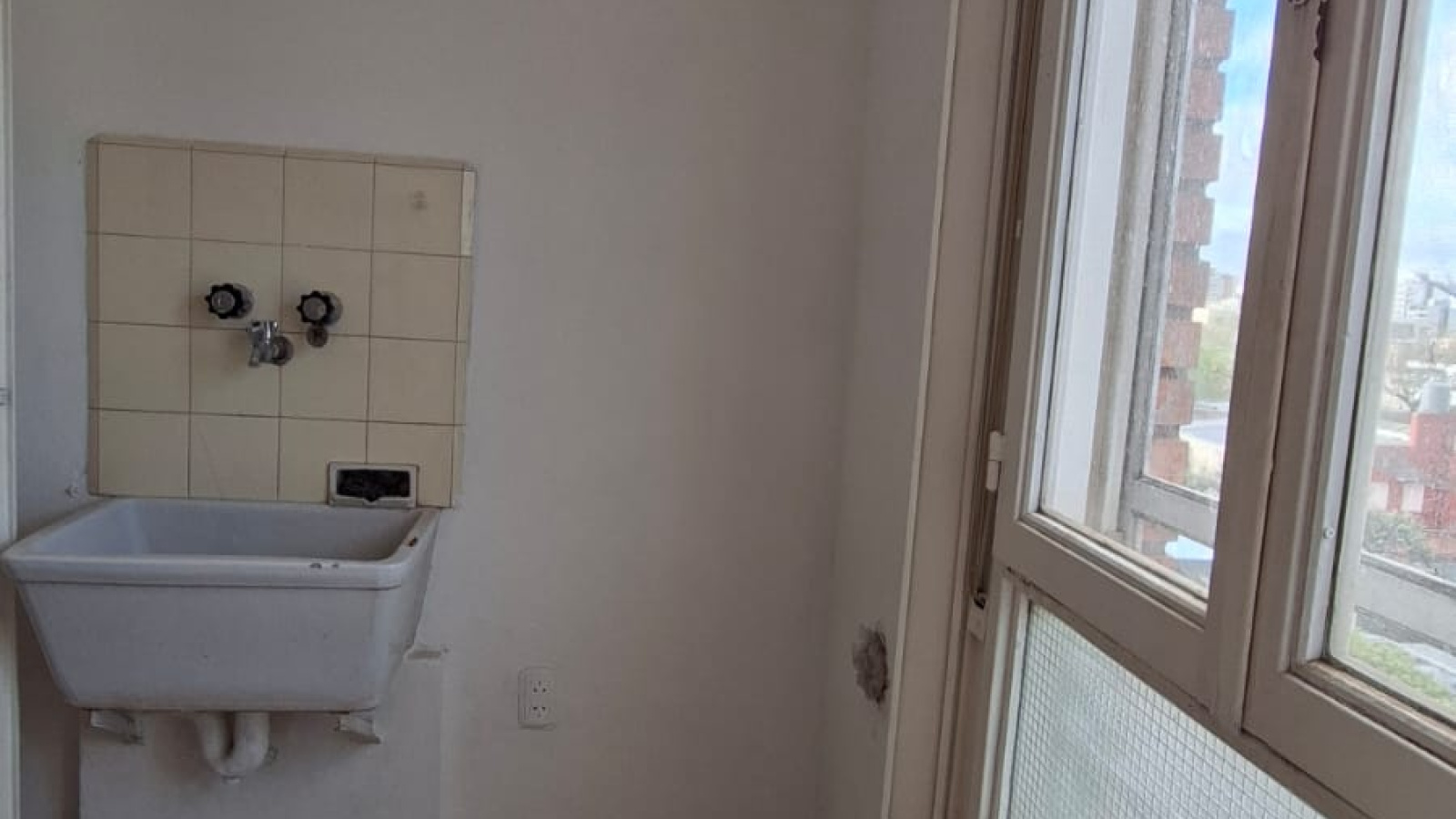 211 Corrientes, Bahía Blanca, Buenos Aires, 8000, 2 Bedrooms Bedrooms, 0 ,3 BathroomsBathrooms,Departamento,Alquiler,Corrientes,0,2366