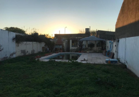 800 Parana, Bahía Blanca, Buenos Aires, 8000, 3 Bedrooms Bedrooms, ,Casa,Venta,Parana,1137