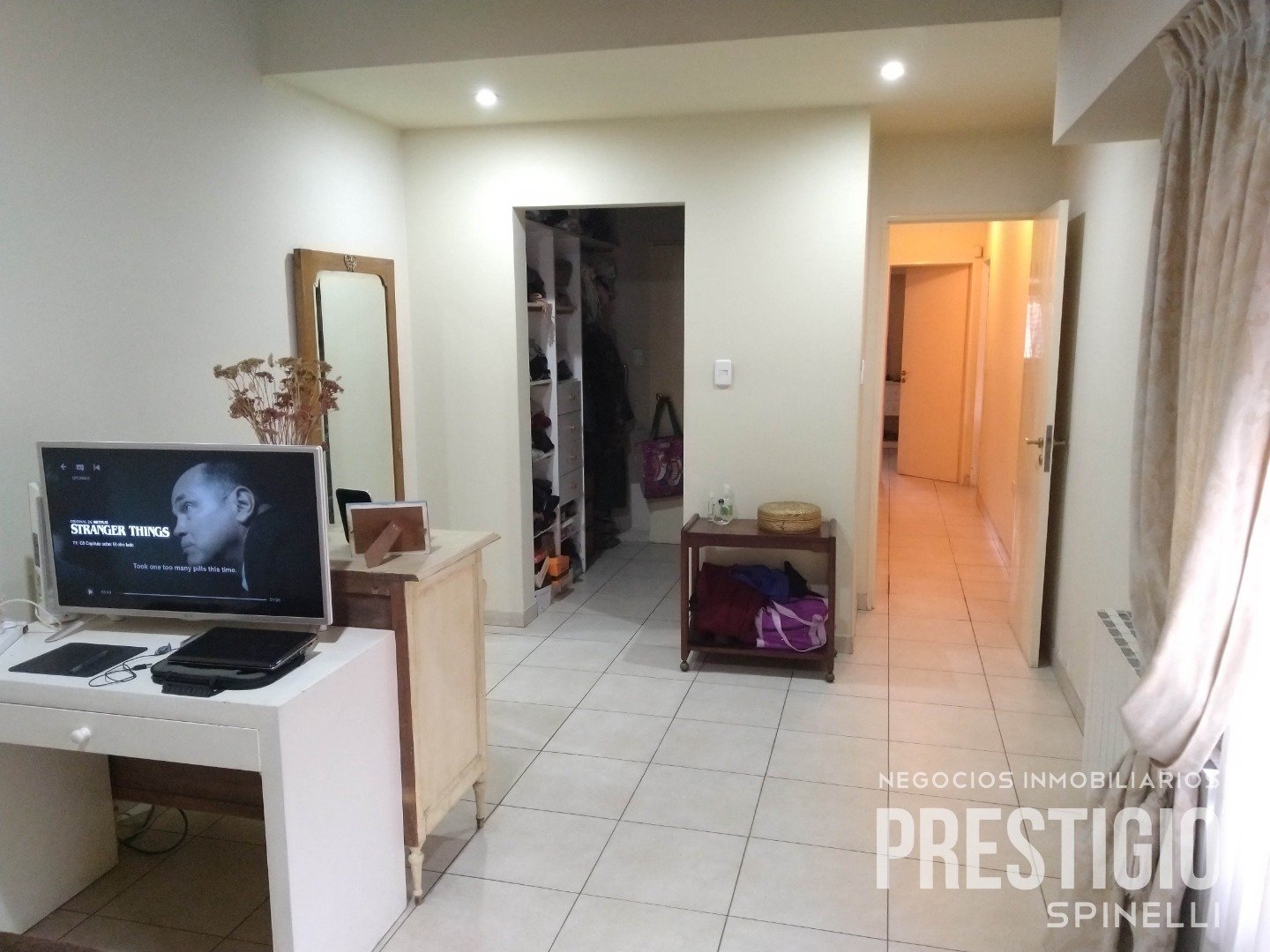 San Juan 23, Buenos Aires 8000, 3 Bedrooms Bedrooms, ,3 BathroomsBathrooms,Casa,Venta,San Juan,1142