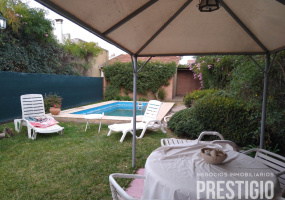 23 San Juan, Bahía Blanca, Buenos Aires, 8000, 3 Bedrooms Bedrooms, ,3 BathroomsBathrooms,Casa,Venta,San Juan,1142