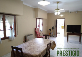 168 14 de Julio, Bahía Blanca, Buenos Aires, 8000, 3 Bedrooms Bedrooms, ,2 BathroomsBathrooms,Casa,Venta,14 de Julio,1146