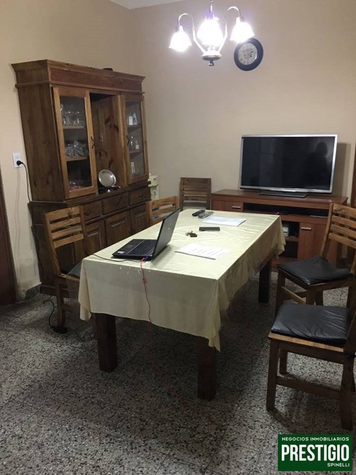400 Artigas, Bahía Blanca, Buenos Aires, 8000, 1 Bedroom Bedrooms, ,1 BathroomBathrooms,Casa,Venta,Artigas,1160