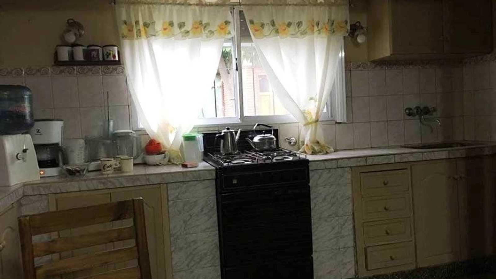 400 Artigas, Bahía Blanca, Buenos Aires, 8000, 1 Bedroom Bedrooms, ,1 BathroomBathrooms,Casa,Venta,Artigas,1160