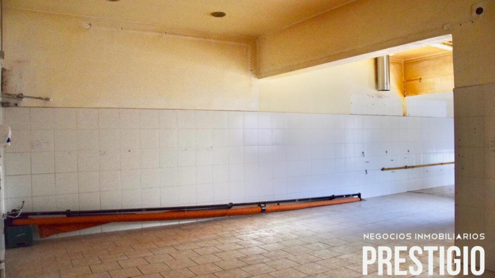 136 Belgrano, Bahía Blanca, Buenos Aires, 8000, 0 , 0 ,0,Local comercial,Venta,Belgrano,0,1177