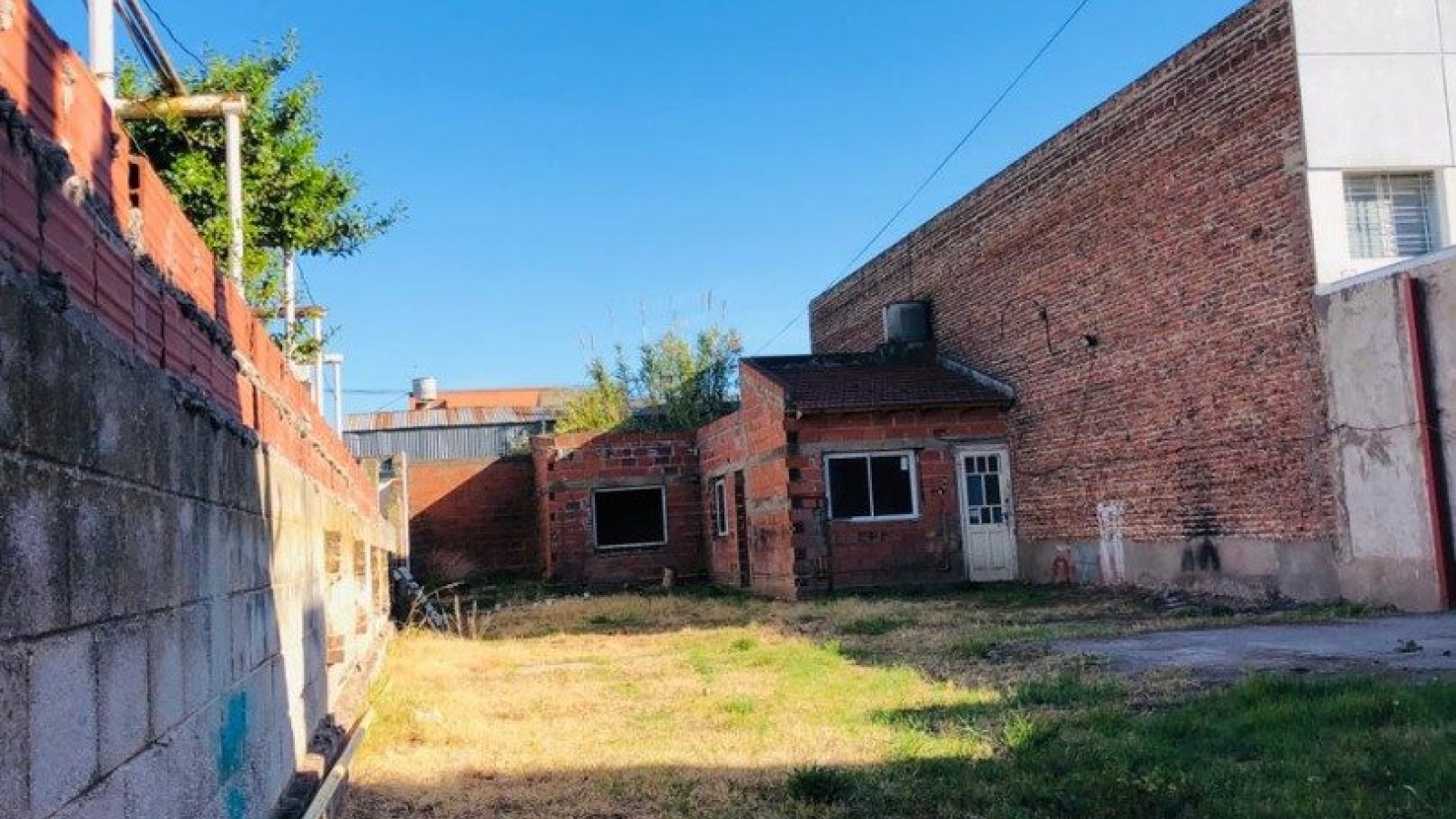 865 Brasil, Bahía Blanca, Buenos Aires, 8000, ,2 BathroomsBathrooms,Local comercial,Venta,Brasil ,1186