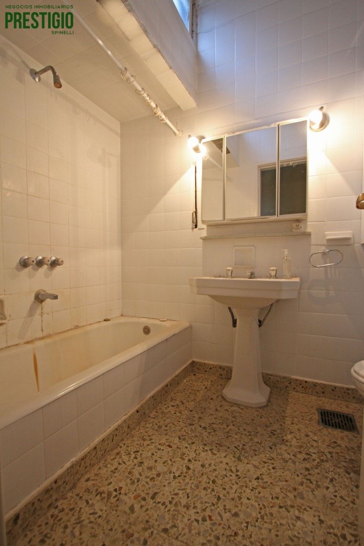 Berutti 300, Buenos Aires 8000, 3 Bedrooms Bedrooms, ,2 BathroomsBathrooms,Casa,Venta,Berutti,1201