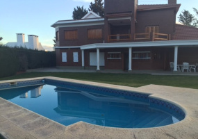 600 Cerrito, Bahía Blanca, Buenos Aires, 8000, 5 Bedrooms Bedrooms, ,5 BathroomsBathrooms,Casa,Venta,Cerrito,1222