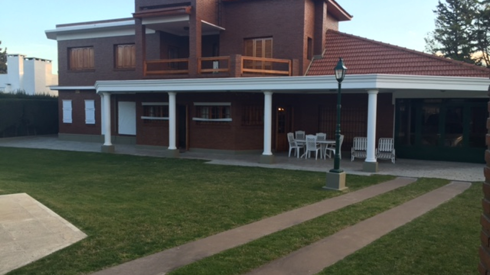 600 Cerrito, Bahía Blanca, Buenos Aires, 8000, 5 Bedrooms Bedrooms, ,5 BathroomsBathrooms,Casa,Venta,Cerrito,1222