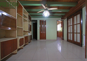 1000 12 de Octubre, Bahía Blanca, Buenos Aires, 8000, 3 Bedrooms Bedrooms, ,3 BathroomsBathrooms,Casa,Venta,12 de Octubre,1235