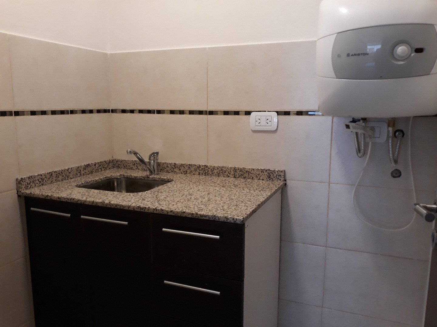 1200 H. Yrigoyen, Bahía Blanca, Buenos Aires, 8000, ,1 BathroomBathrooms,Oficina,Venta,H. Yrigoyen ,1321