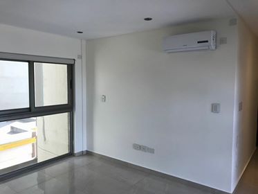 Hipólito Yrigoyen 762, Buenos Aires 8000, 3 Bedrooms Bedrooms, ,3 BathroomsBathrooms,Departamento,Venta,Hipólito Yrigoyen ,1340