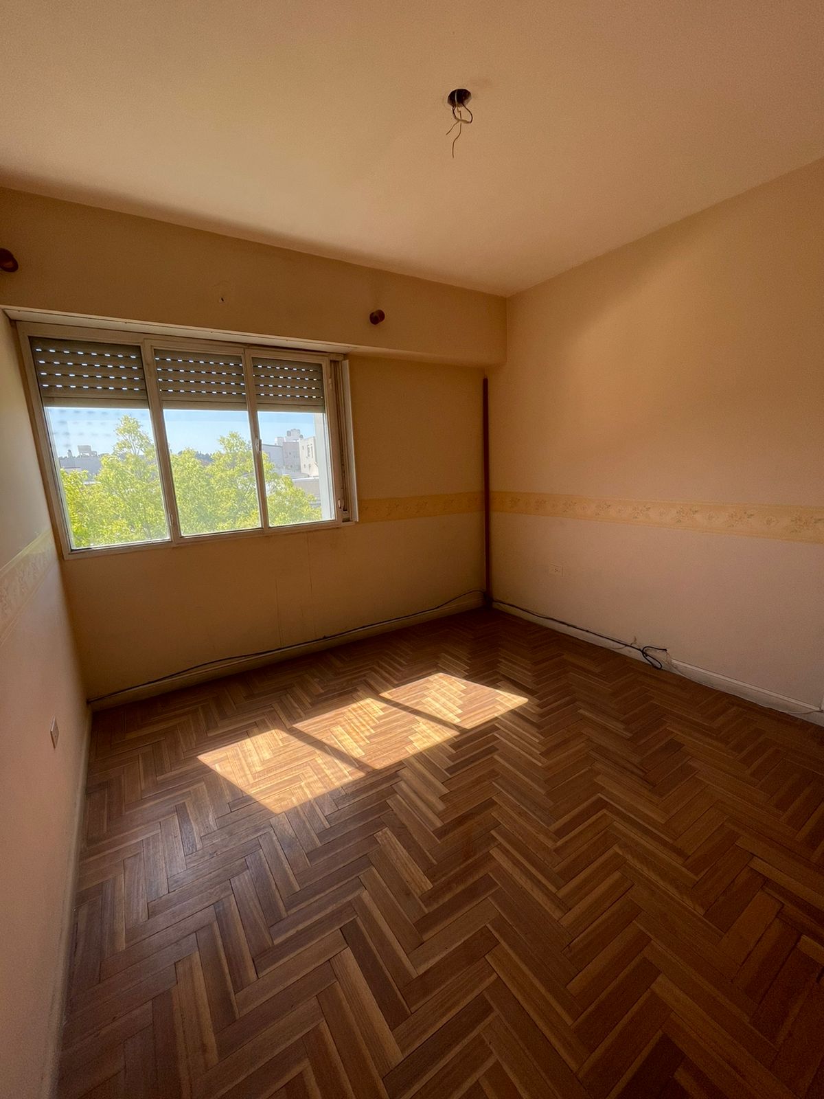 555 Caronti, Bahía Blanca, Buenos Aires, 8000, 3 Bedrooms Bedrooms, ,1 BathroomBathrooms,Departamento,Venta,Caronti,1365