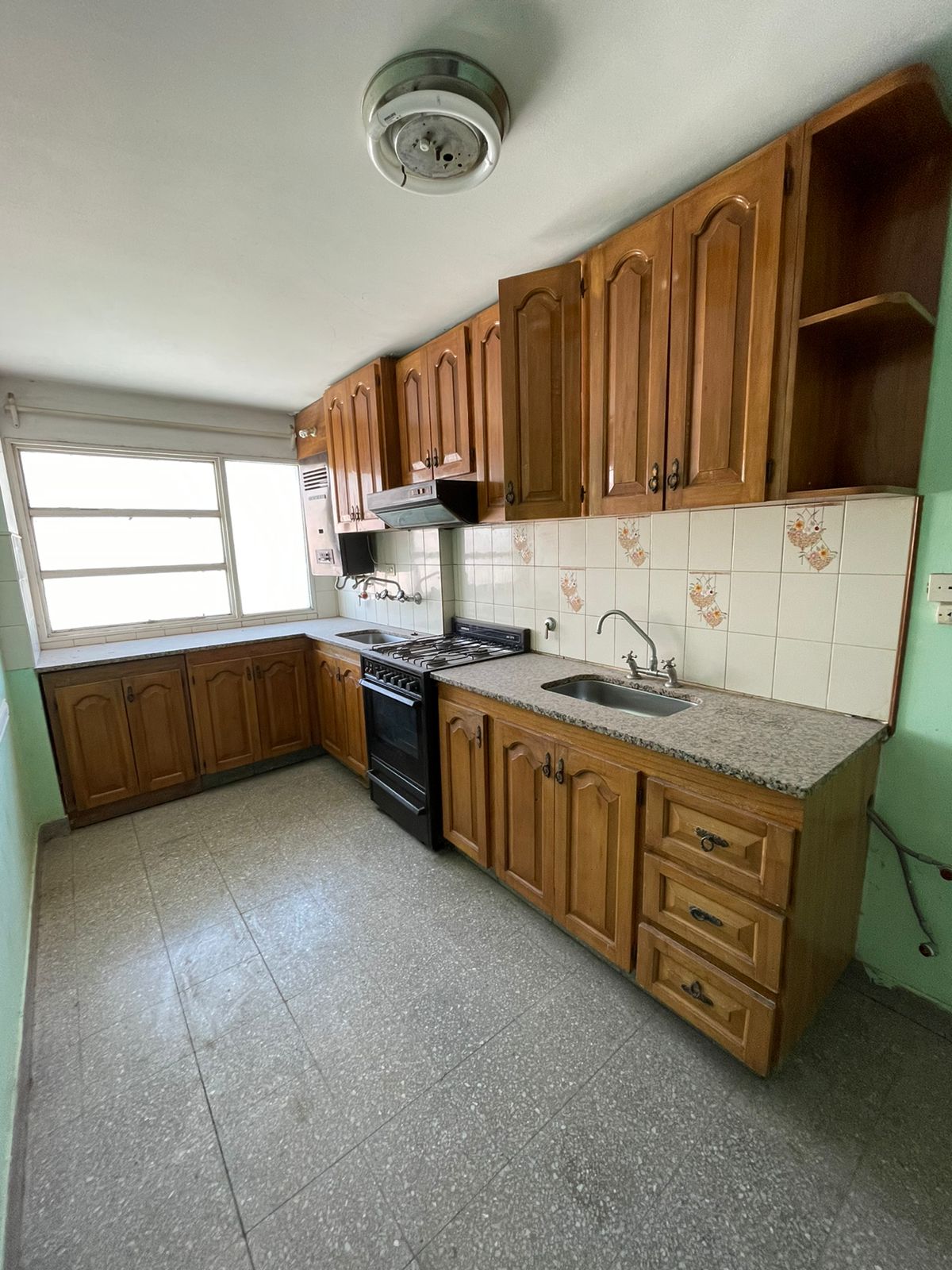 Caronti 555, Buenos Aires 8000, 3 Bedrooms Bedrooms, ,1 BathroomBathrooms,Departamento,Venta,Caronti,1365