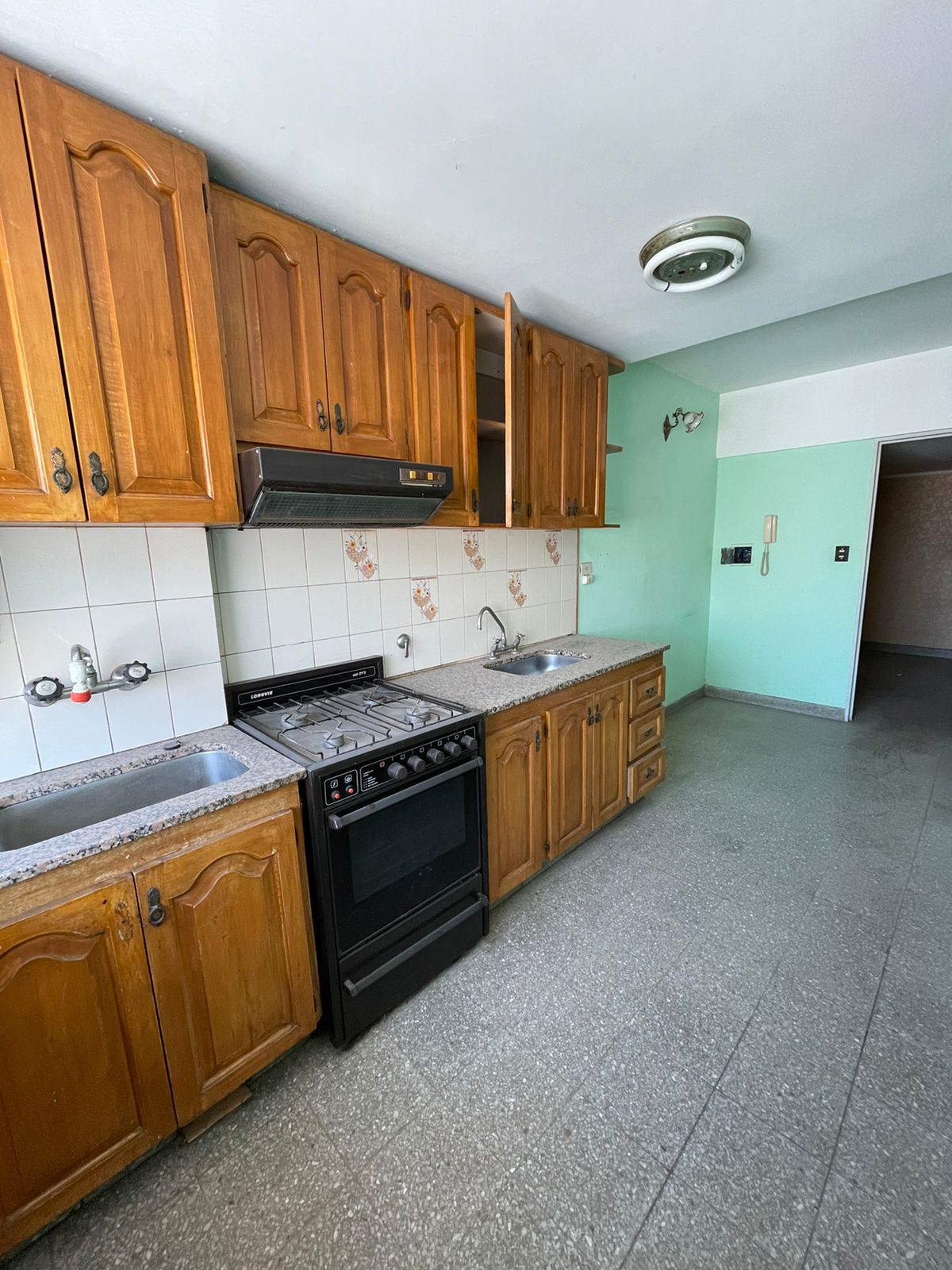 555 Caronti, Bahía Blanca, Buenos Aires, 8000, 3 Bedrooms Bedrooms, ,1 BathroomBathrooms,Departamento,Venta,Caronti,1365