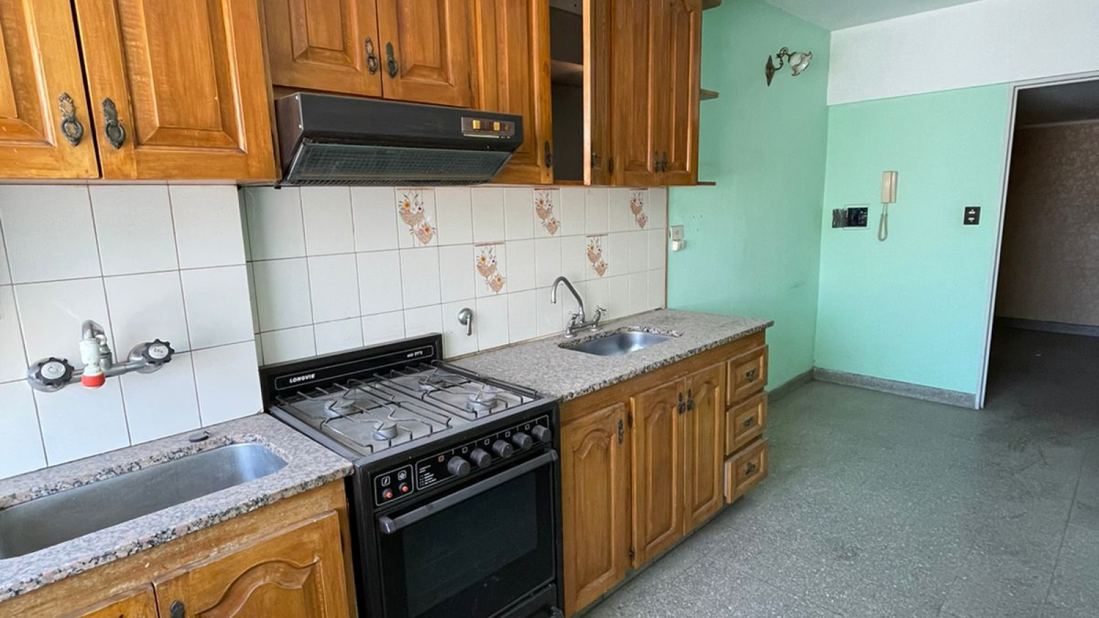 555 Caronti, Bahía Blanca, Buenos Aires, 8000, 3 Bedrooms Bedrooms, ,1 BathroomBathrooms,Departamento,Venta,Caronti,1365