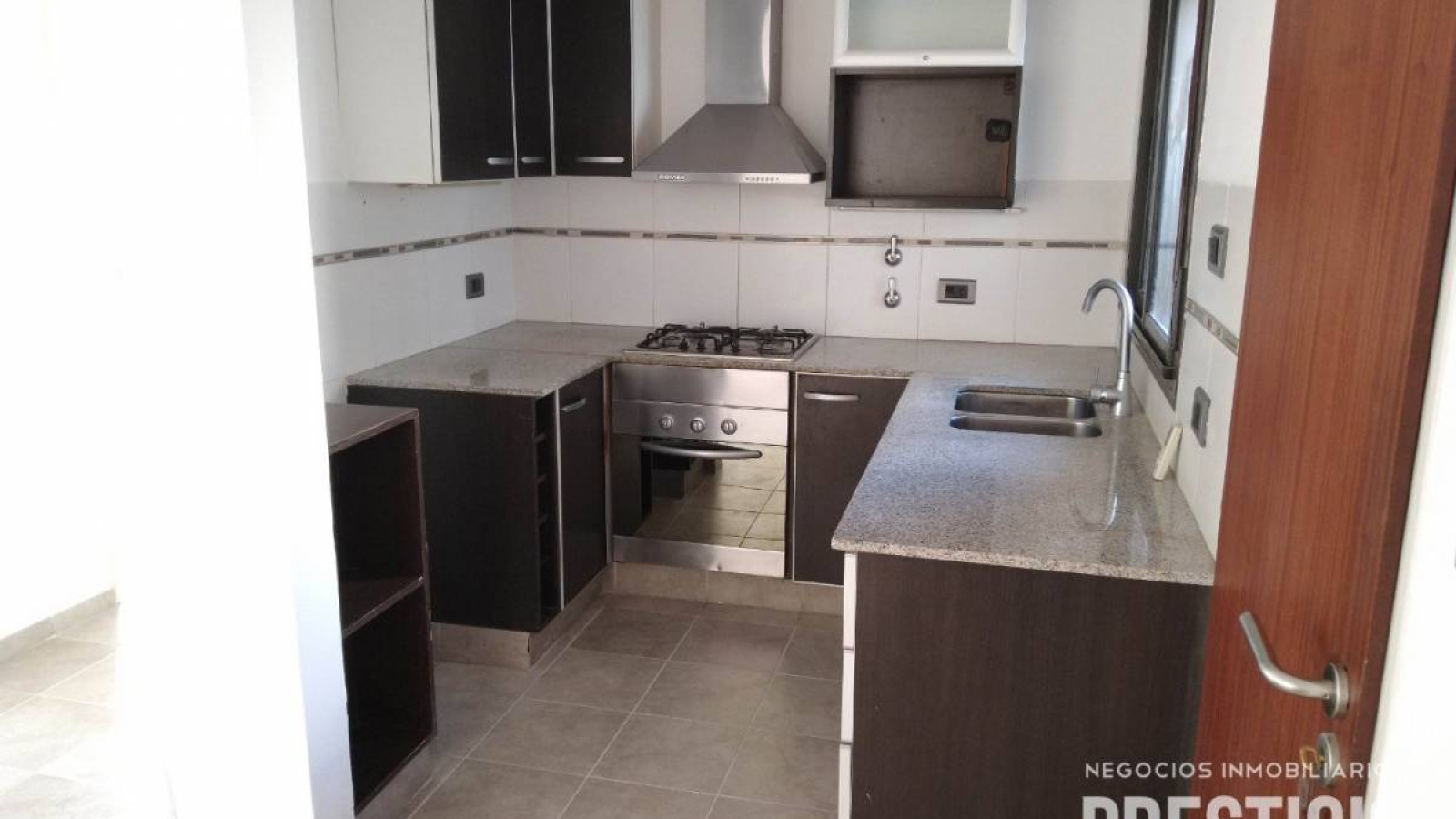 168 Lamadrid, Bahía Blanca, Buenos Aires, 8000, 2 Bedrooms Bedrooms, ,2 BathroomsBathrooms,Departamento,Venta,Lamadrid,1366