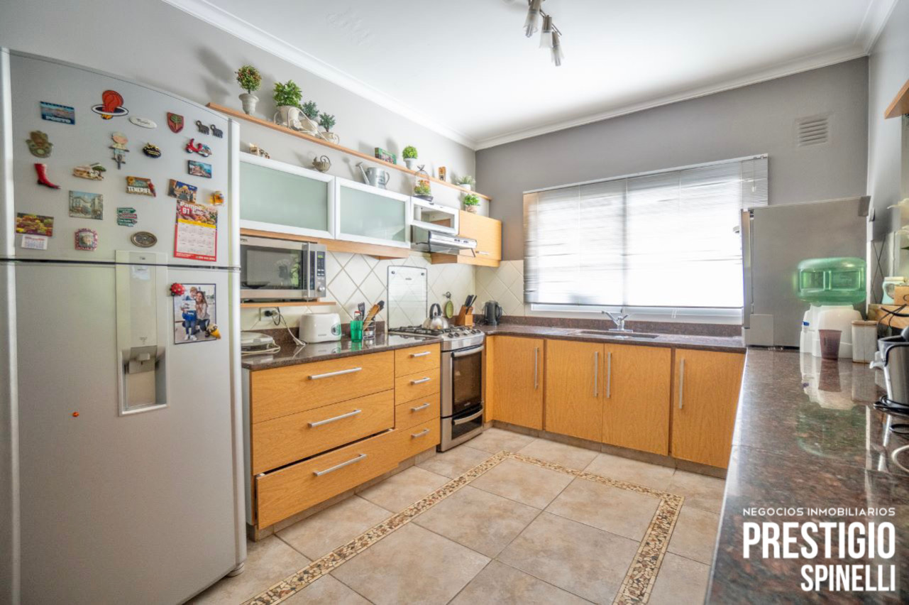 bahia blanca, Buenos Aires 8000, 5 Bedrooms Bedrooms, ,5 BathroomsBathrooms,Casa,Venta,1456