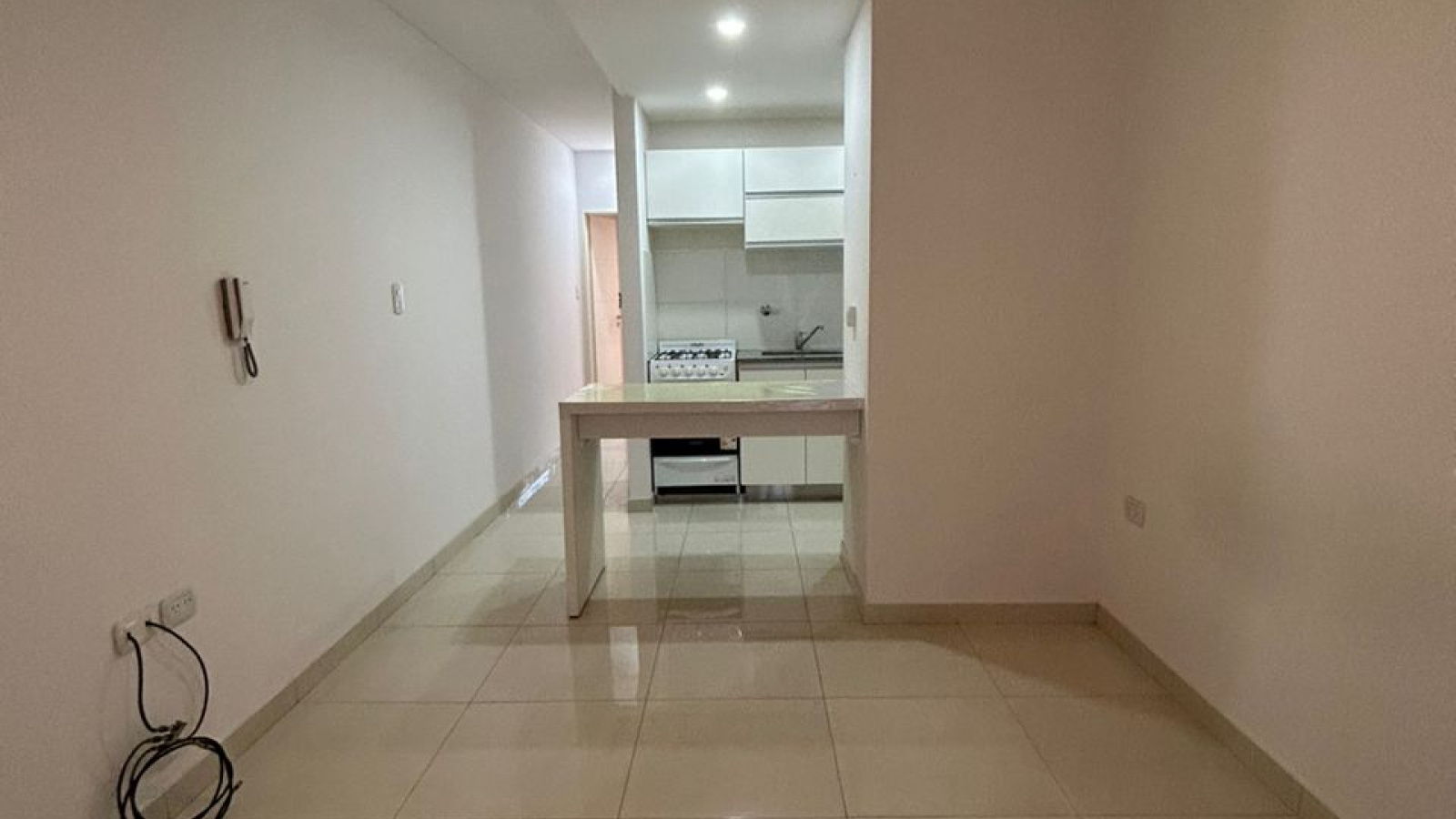 1755 Viamonte, Bahía Blanca, Buenos Aires, 8000, 1 Bedroom Bedrooms, 2 Rooms Rooms,1 BathroomBathrooms,Departamento,Alquiler,Viamonte,0,1463