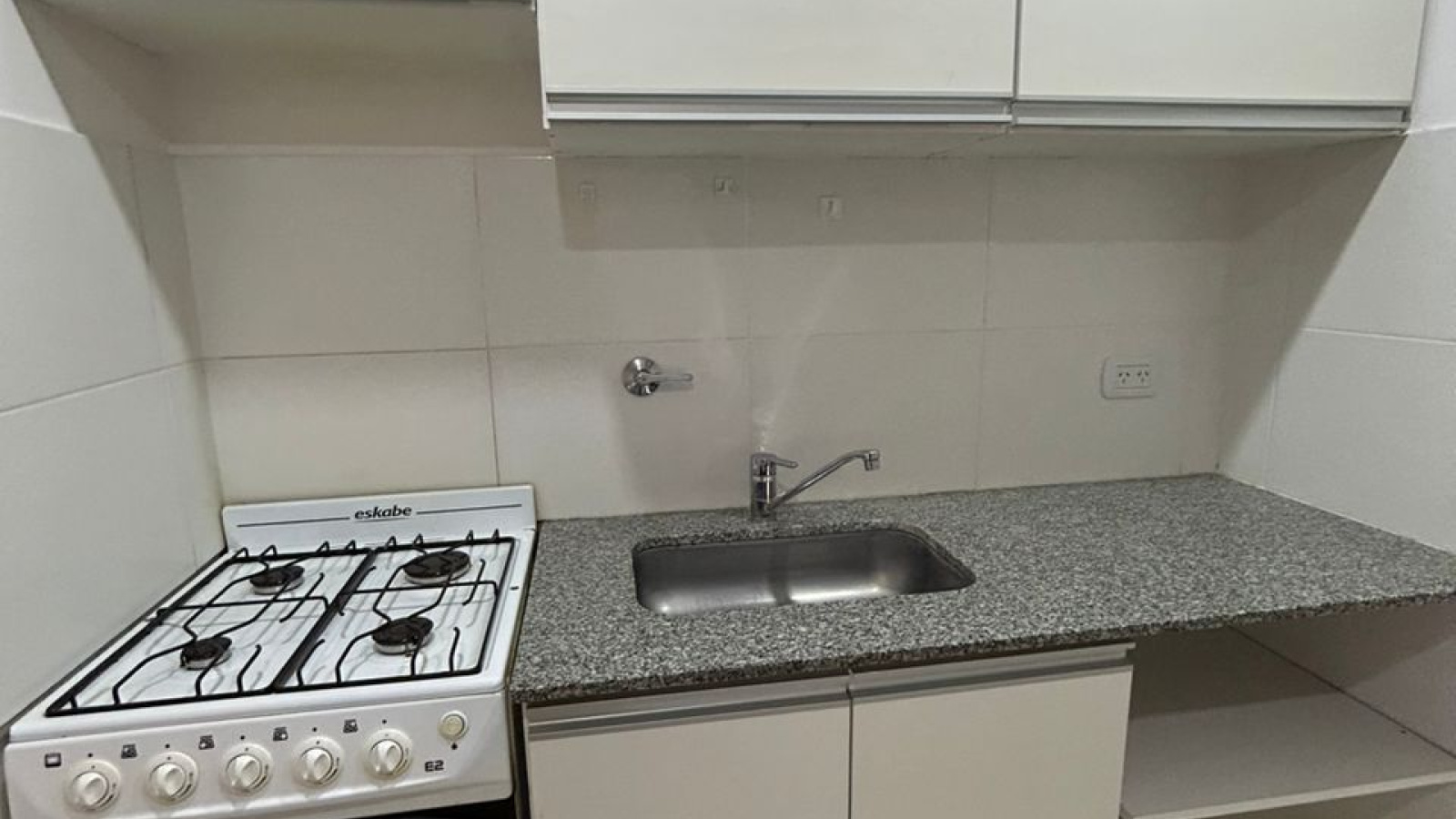 1755 Viamonte, Bahía Blanca, Buenos Aires, 8000, 1 Bedroom Bedrooms, 2 Rooms Rooms,1 BathroomBathrooms,Departamento,Alquiler,Viamonte,0,1463