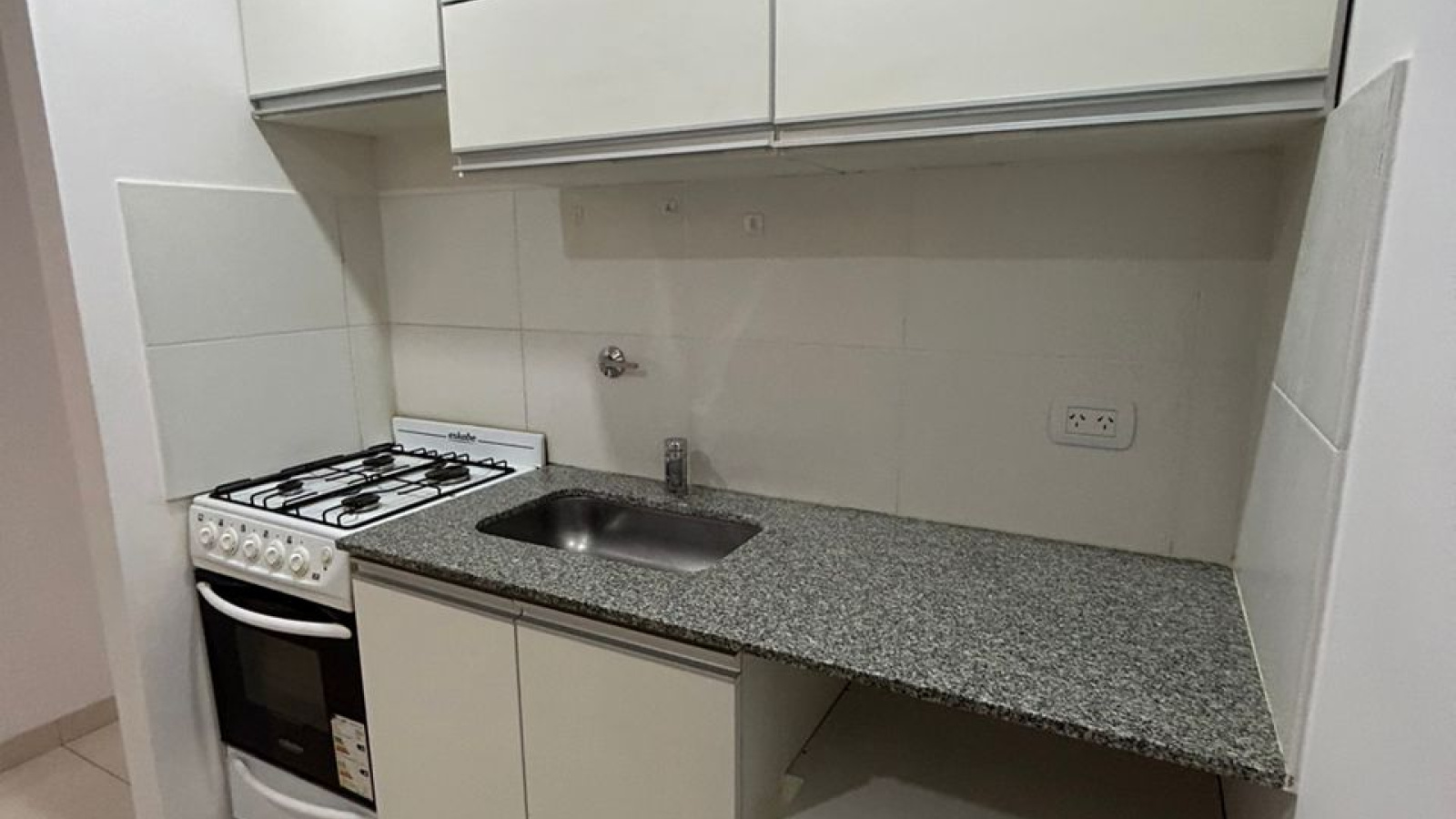 1755 Viamonte, Bahía Blanca, Buenos Aires, 8000, 1 Bedroom Bedrooms, 2 Rooms Rooms,1 BathroomBathrooms,Departamento,Alquiler,Viamonte,0,1463