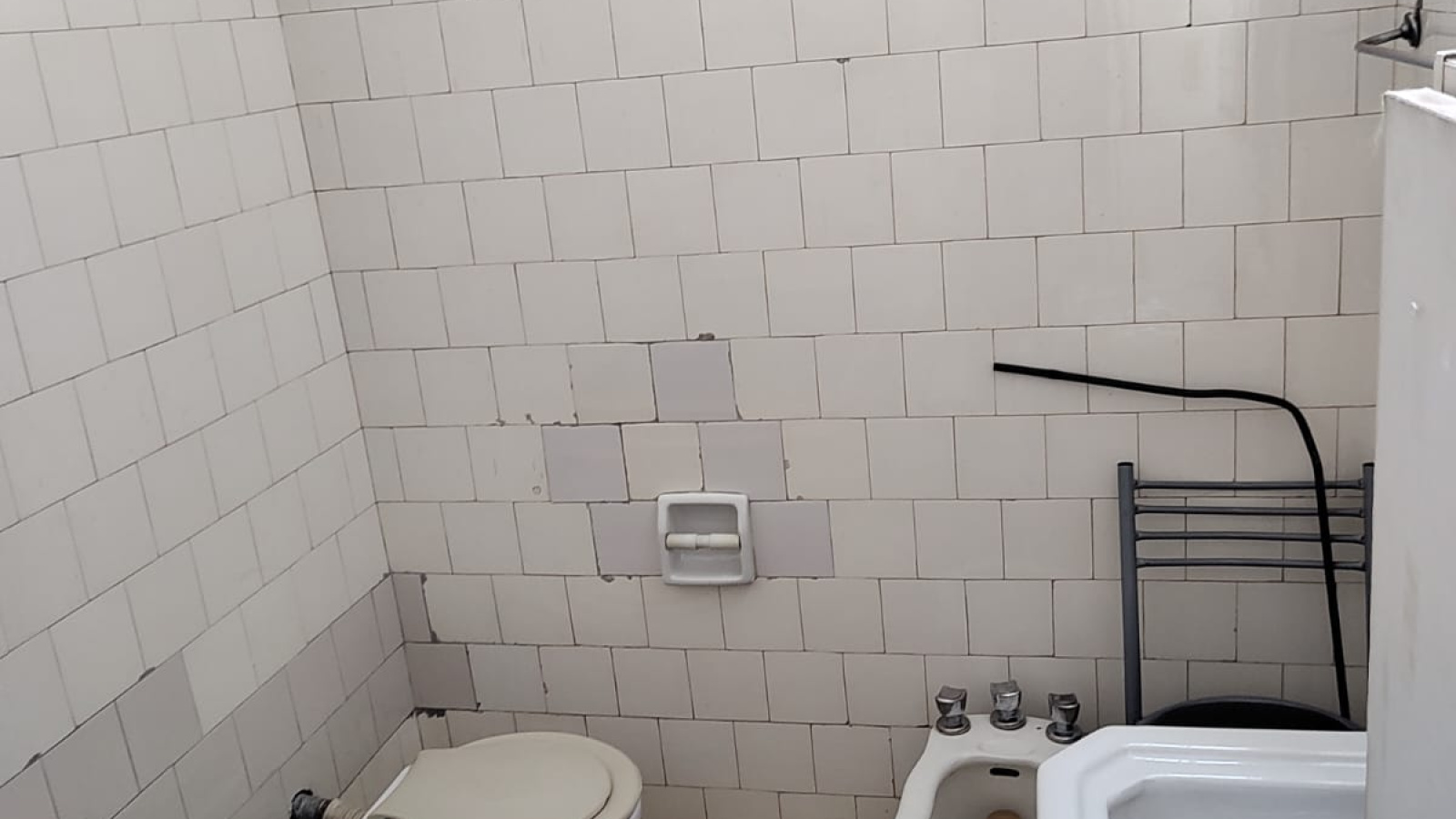 300 Berutti, Bahía Blanca, Buenos Aires, 8000, 3 Bedrooms Bedrooms, ,2 BathroomsBathrooms,Casa,Venta,Berutti,1484