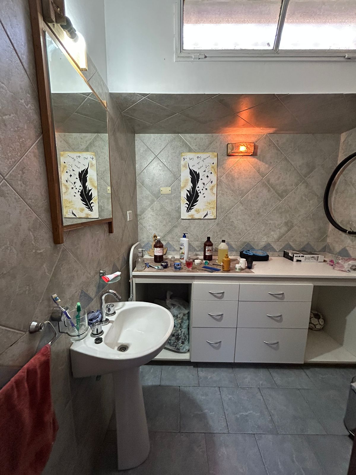 1940 Agustin Alvarez, Bahía Blanca, Buenos Aires, 8000, 3 Bedrooms Bedrooms, ,2 BathroomsBathrooms,Casa,Alquiler,Agustin Alvarez,1519