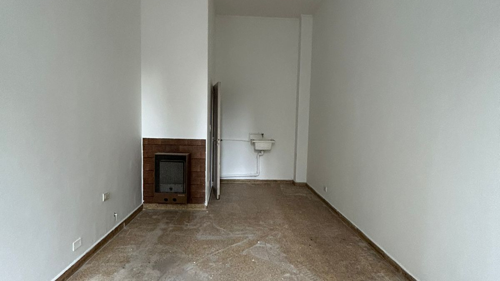 64 Lamadrid, Bahía Blanca, Buenos Aires, 8000, 0 , 0 ,0,Local comercial,Alquiler,Lamadrid,0,1575