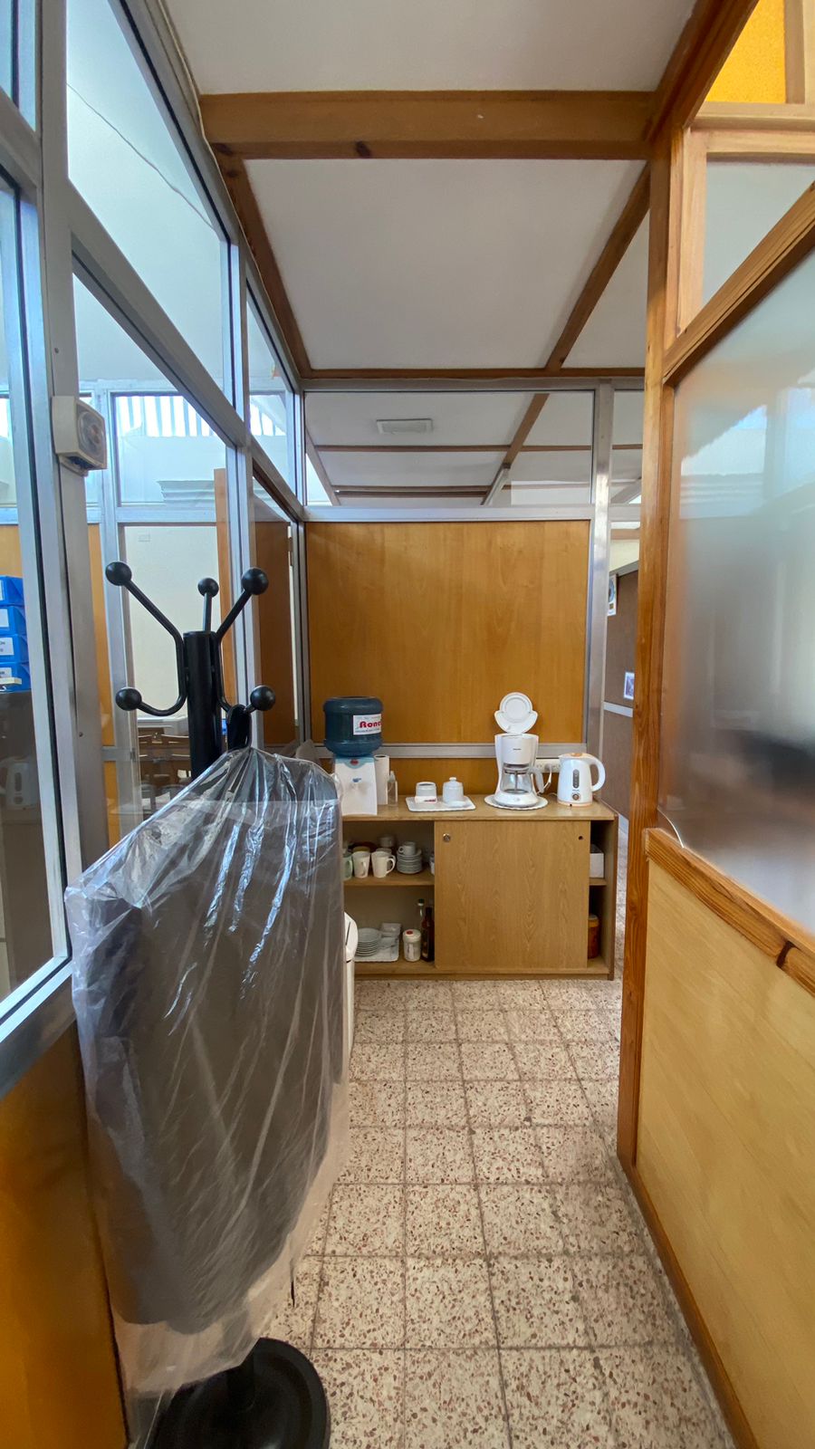 1506 undiano, Bahía Blanca, Buenos Aires, 8000, 14 Rooms Rooms,3 BathroomsBathrooms,Oficina,Alquiler,undiano,1607