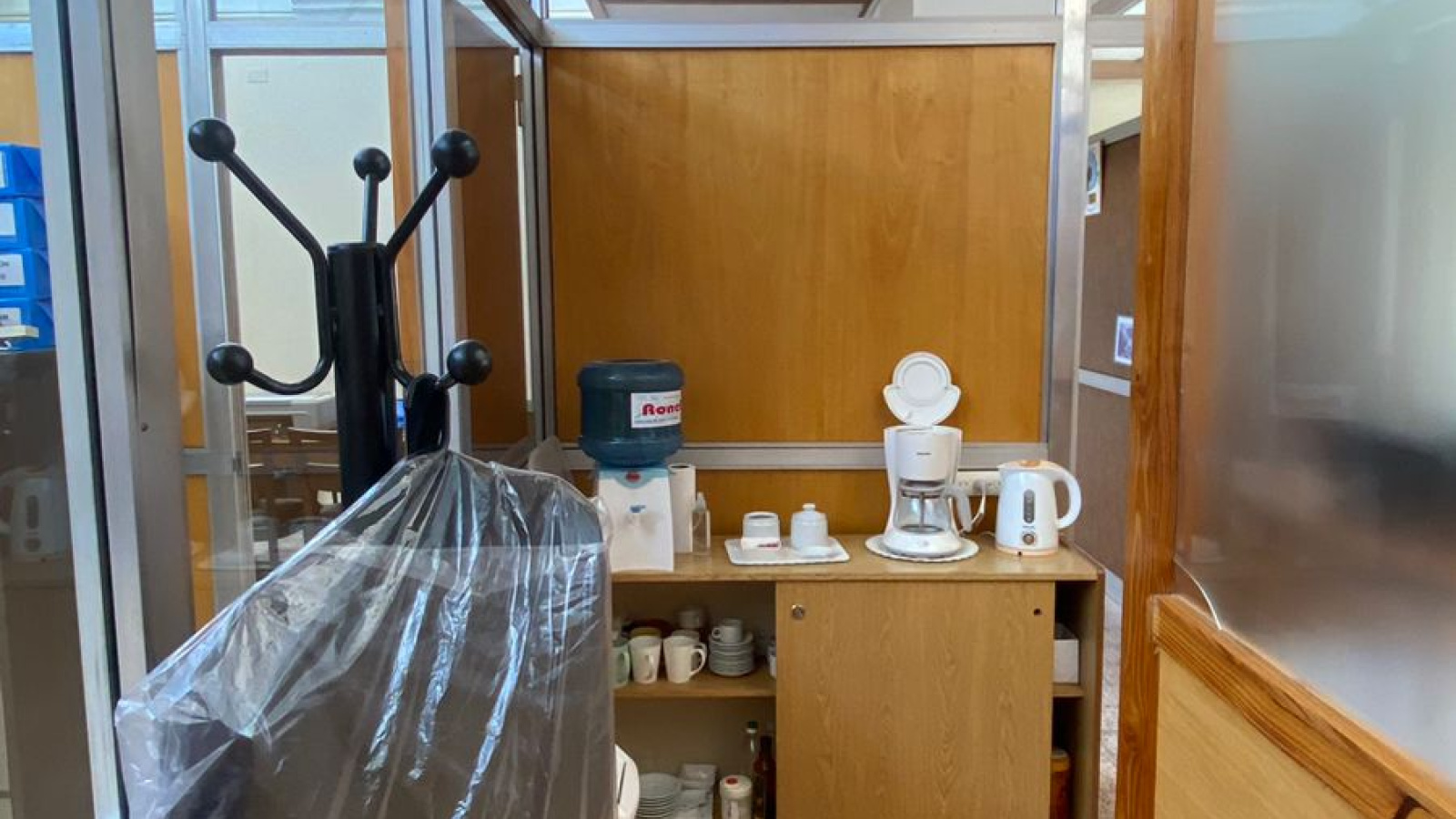 1506 undiano, Bahía Blanca, Buenos Aires, 8000, 14 Rooms Rooms,3 BathroomsBathrooms,Oficina,Alquiler,undiano,1607