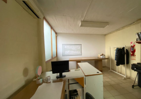 1506 undiano, Bahía Blanca, Buenos Aires, 8000, 14 Rooms Rooms,3 BathroomsBathrooms,Oficina,Alquiler,undiano,1607