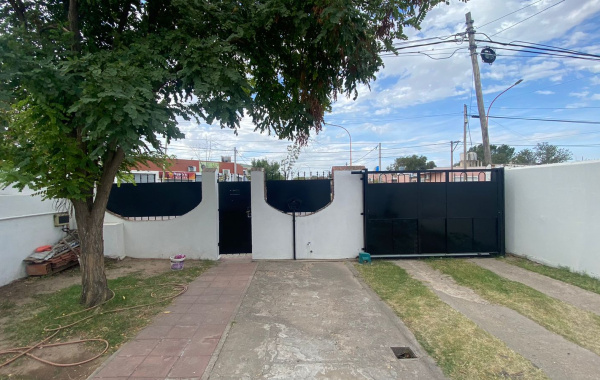 2464 Terrada, Bahía Blanca, Buenos Aires, 8000, 3 Bedrooms Bedrooms, ,2 BathroomsBathrooms,Casa,Venta,Terrada,1651