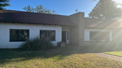96 Los Horneros, Bahía Blanca, Buenos Aires, 8000, 3 Bedrooms Bedrooms, 0 ,2 BathroomsBathrooms,Casa,Alquiler,Los Horneros ,0,1654