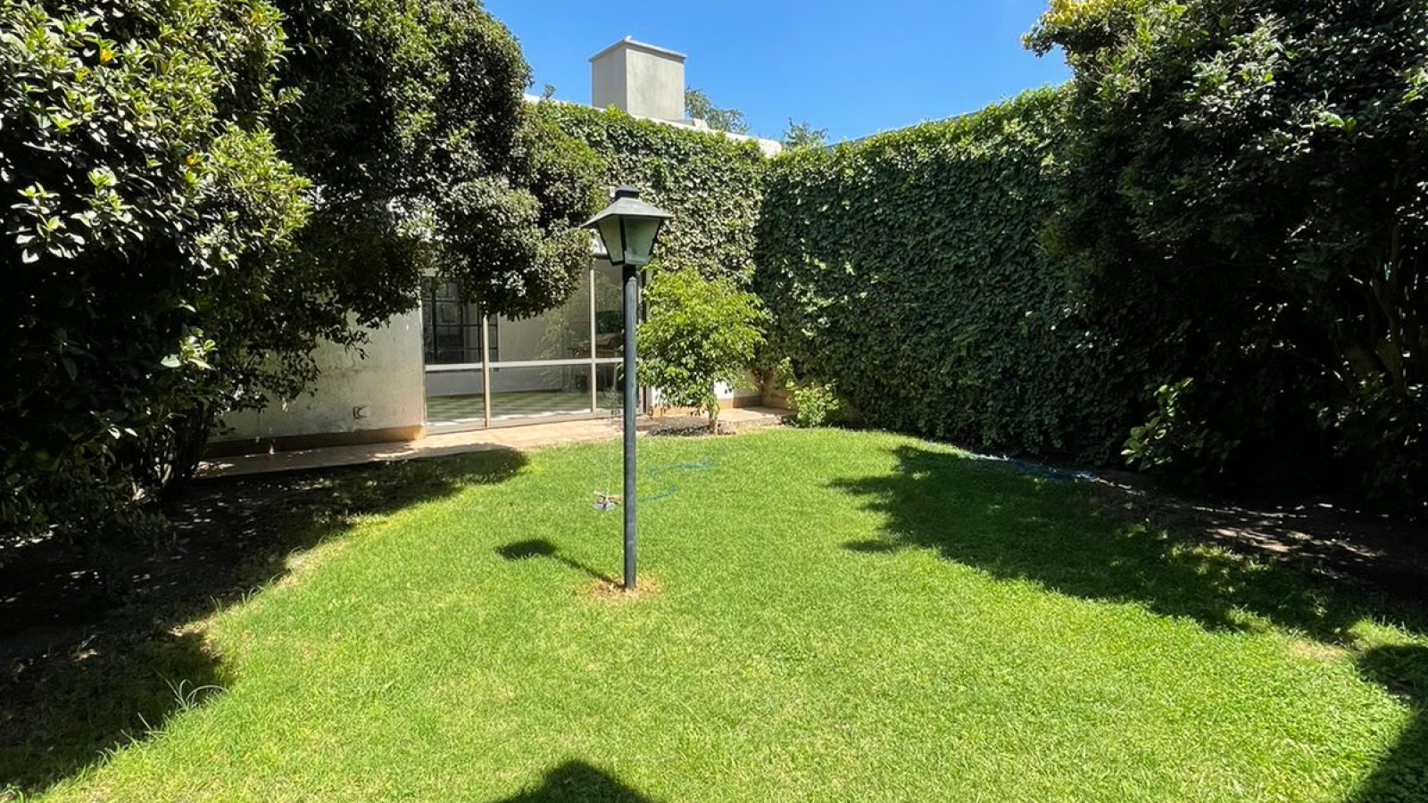 636 Tucuman, Bahía Blanca, Buenos Aires, 8000, 4 Bedrooms Bedrooms, 0 ,2 BathroomsBathrooms,Casa,Alquiler,Tucuman ,0,1674
