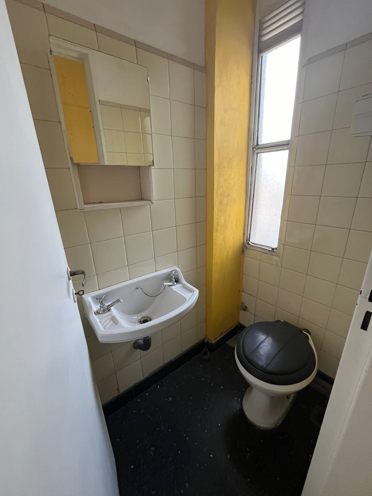 37 11 de Abril, Bahia Blanca, Buenos Aires, 8000, 2 Bedrooms Bedrooms, ,2 BathroomsBathrooms,Departamento,Alquiler,11 de Abril,10,1680
