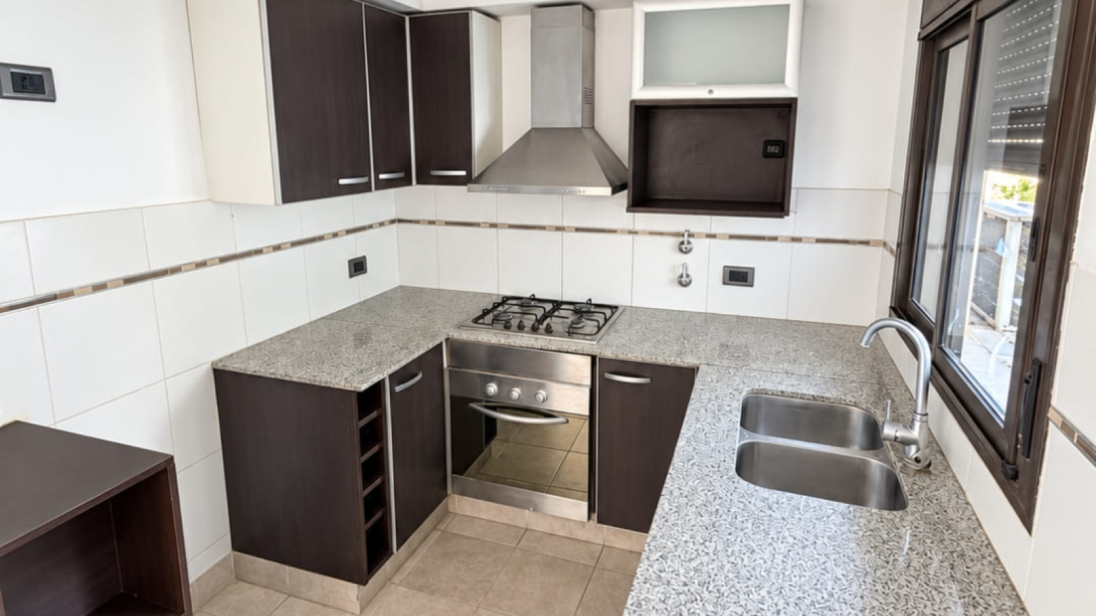 168 Lamadrid, Bahia Blanca, Buenos Aires, 8000, 2 Bedrooms Bedrooms, 0 ,2 BathroomsBathrooms,Departamento,Venta,Lamadrid,0,1774